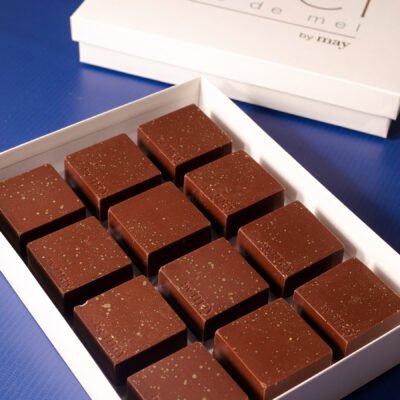 Caixa com 12 pães de mel