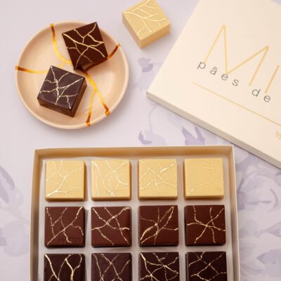 Caixa com 12 pães de mel