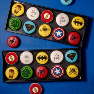 Caixa com 10 Macarons - Super Heróis