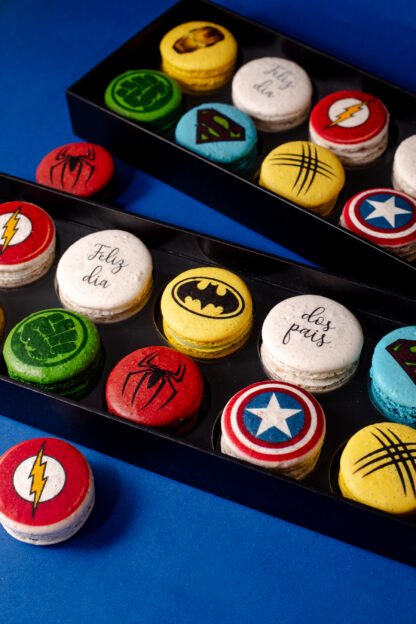 Caixa com 10 Macarons - Super Heróis - Imagem 2