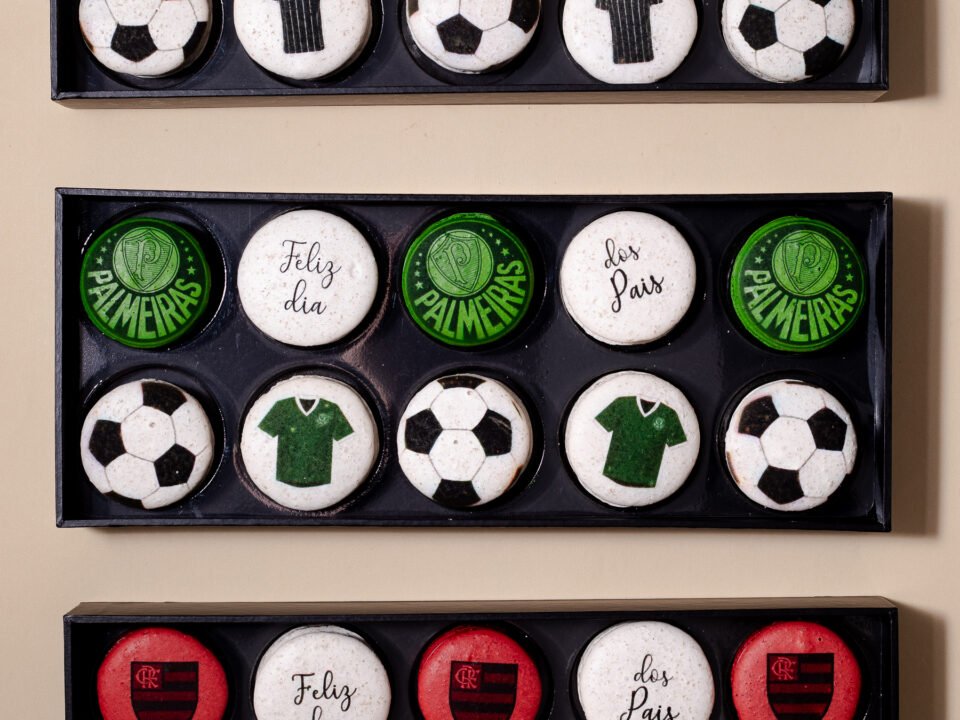Caixa com 10 Macarons - Times de Futebol