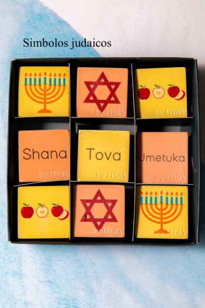 Caixa com 9 pães de mel -Símbolos Judaícos