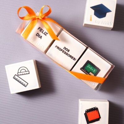 Caixa com 3 pães de mel - Feliz dia dos professores