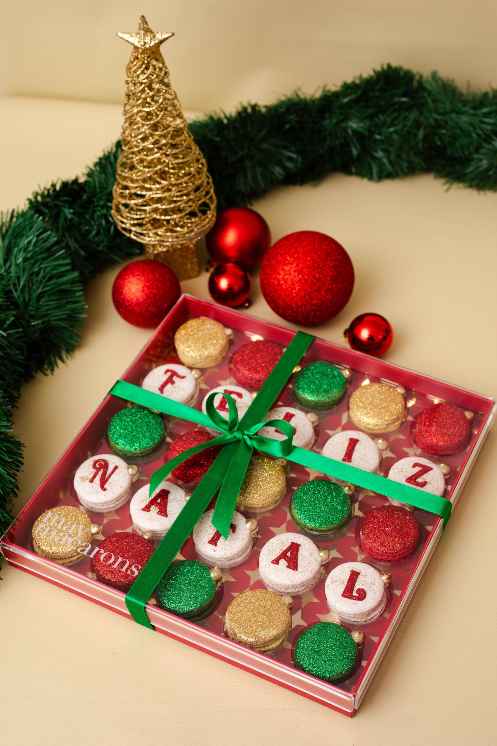 Caixa 25 macarons - Bolas de Natal - Imagem 2
