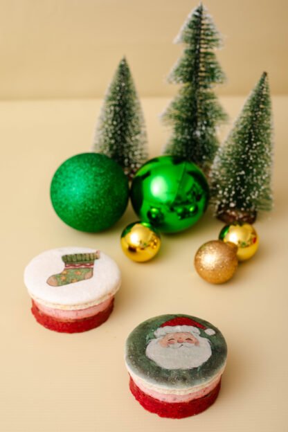 Tortinha de Macaron Natalina - limão com framboesa - Imagem 3