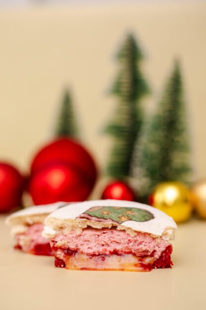 Tortinha de Macaron Natalina - limão com framboesa - Imagem 2