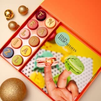 Kit livro May e 10 macarons - Natal